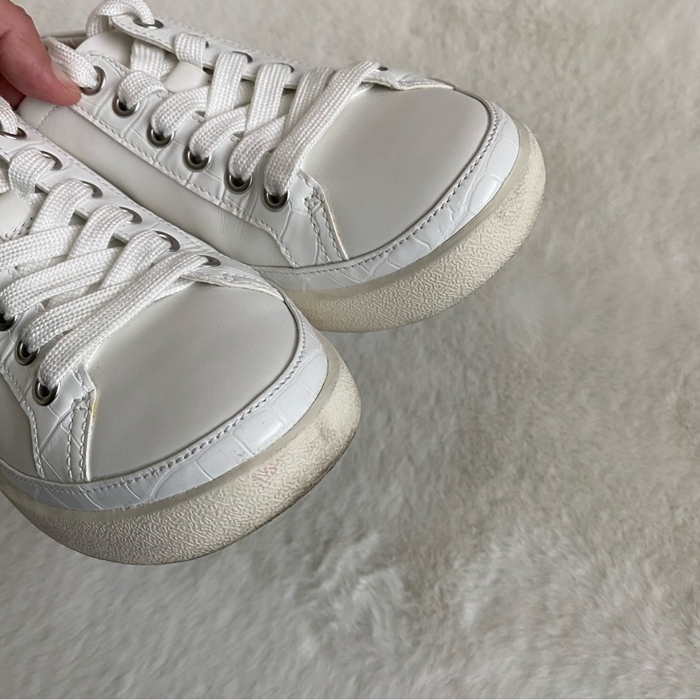 VIONIC Winny White Leather Croc-Embossed Comfort Sneakers | 6.5 - Picture 5 of 9